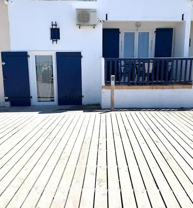 Charmant Cabanon Les Pieds Dans L'Eau… マルセイユ 0*,  フランス