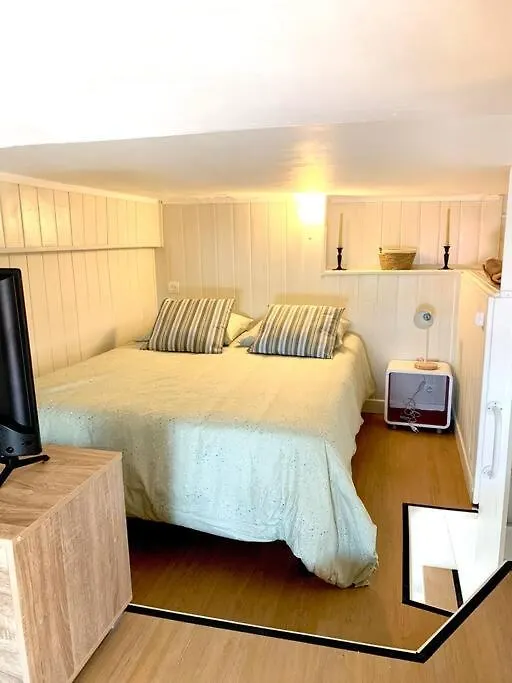 別荘 Charmant Cabanon Les Pieds Dans L'Eau… マルセイユ フランス