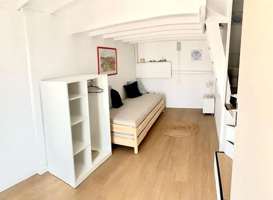 Ferienhaus Charmant Cabanon Les Pieds Dans L'Eau… Marseilles